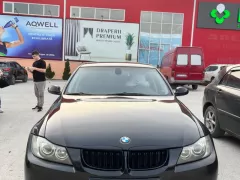 Număr de înmatriculare #fue472 - BMW 3 Series. Verificare auto în Moldova
