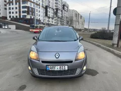 Număr de înmatriculare #ARF811 - Renault Grand Scenic. Verificare auto în Moldova