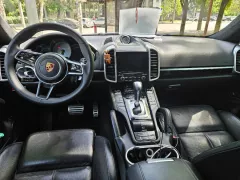 Număr de înmatriculare #qvt650 - Porsche Cayenne. Verificare auto în Moldova
