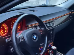 Număr de înmatriculare #fue472 - BMW 3 Series. Verificare auto în Moldova