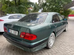 Număr de înmatriculare #YZU838 - Mercedes E Класс. Verificare auto în Moldova
