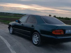 Număr de înmatriculare #yzu838 - Mercedes E-Class. Verificare auto în Moldova